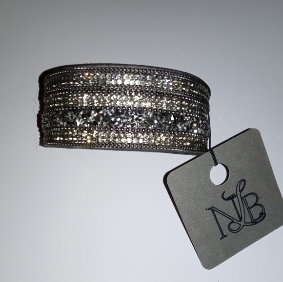 Gray About Fall Set (Gray/Silver) - Picture 2 of 11